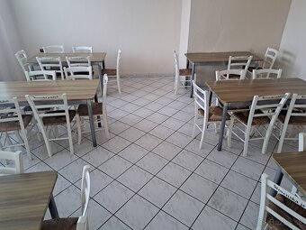 Stoly a stoličky - 2