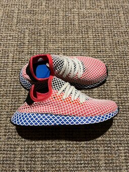 15x Dámské sportovní tenisky Adidas Deerupt Runner - 2