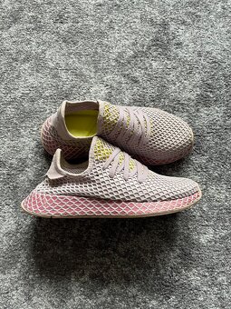 13x Dámské sportovní tenisky Adidas Deerupt Runner - 2