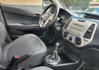 Hyundai i20 1.2-KLIMA-1.MAJITEL - 2