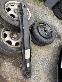 Vystuha zadného nárazníka KIA Soul - 2