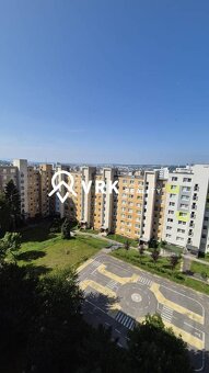 PRIESTRANNÝ 4 IZBOVÝ BYT S 2 LOGGIAMI, PEKINSKÁ, SÍDL. ŤAHAN - 2