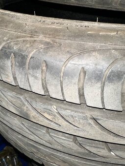 Pirelli letné 235x40 R18 - 2