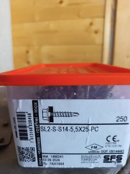 Spojovacie skrutky na krytiny a plechy - 2