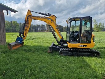 Bager JCB 65C - 2