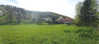 Pozemok-Hrádok – Dolina s celkovou výmerou 9.365m2 a RD - 2