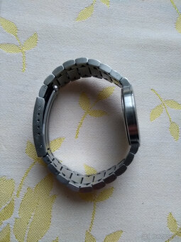 Predám  hodinky - 2