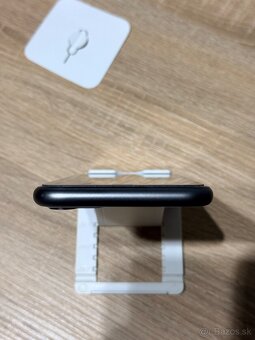Apple iPhone 11 128GB čierny - 2