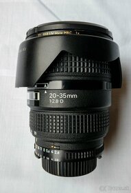 Nikon 20-35mm / f2.8D Objektiv - 2