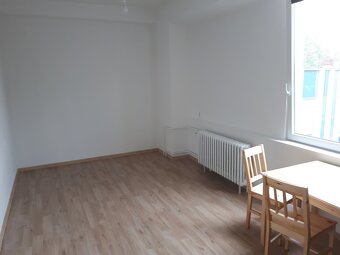 prenajom 2 izb byt BB Fončorda - 2