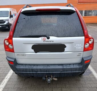 Predam Volvo XC90, 2,4D5, 7 miest. - 2