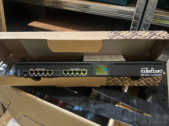 MikroTik RouterBOARD RB3011UiAS-RM - 2