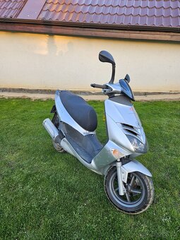 Aprilia Leonardo 125cm³ - 2