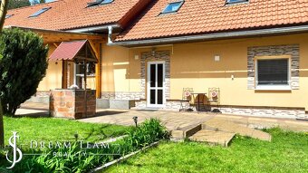 6 izbový komplet zrekonštruovaný rodinný dom Svätý Anton - 2