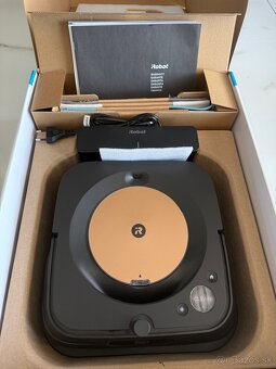 Robotický mop - iRobot Braava jet m6 Black - 2