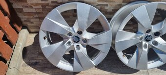 Predám originál Škoda Paget Aero R17 elektrony,5x112 /7Jx17 - 2