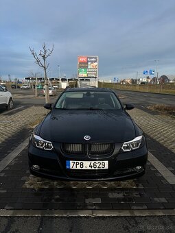 Bmw e90 330i v6 190kw 3litr benzin (plzeňský kraj) - 2