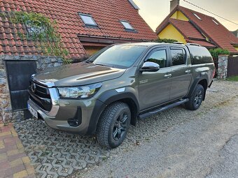 TOYOTA HILUX 2,8 D 6 AT - 2