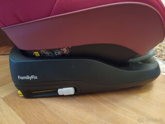 Predám univerzálny isofix - 2