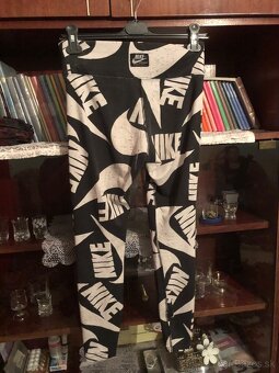 Leginy NIKE - 2