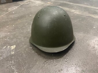 Sovietska prilba SŠ 60 - 2