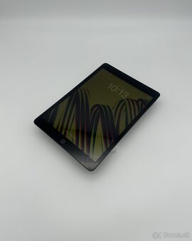 iPad 10.2" 9th Generation 64GB Wi-Fi Space Gray - 2