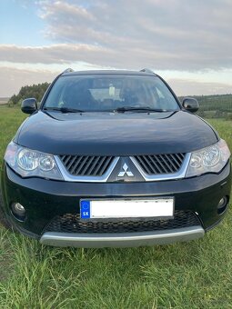 Predám Mitsubishi Outlander 4x4 (7 miest), webasto - 2