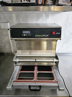 Polo-automatický baliaci stroj Menupack MP380 - 2