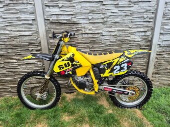 Suzuki RM 125 - 2