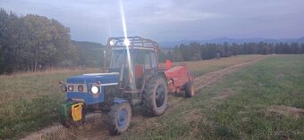 Predám traktor plus balikovač - 2