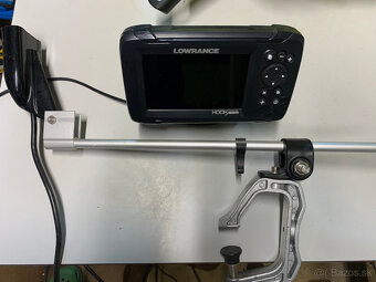 Predám sonar LOWRANCE Hook Reveal 5 83/200 HDI - 2