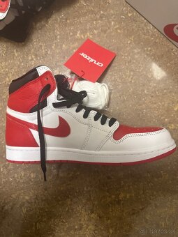 Air Jordan 1 Retro High OG (red and white) - 2