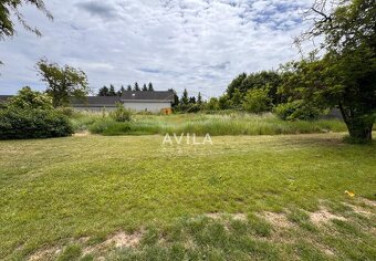 Na predaj stavebný pozemok 660m2 - Galanta(Hody). - 2