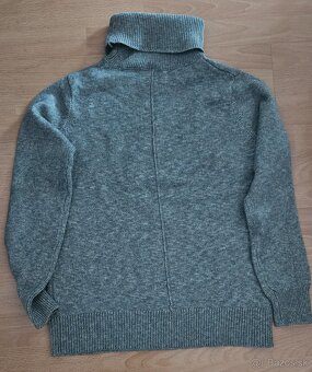 Značkový teplý rolák - 2