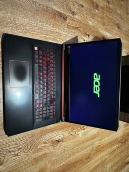 Acer Nitro AN517-51 - 2