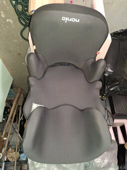 Predam dve autosedačky. - 2