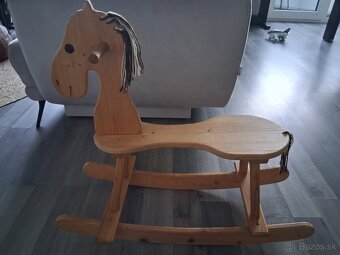 Drevený hojdací koník - 2