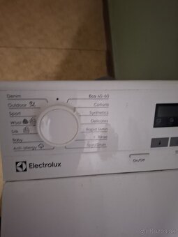 Práčka elektrolux 2 rocna - 2
