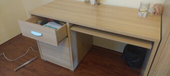 Študentský stôl - 2