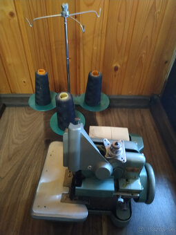 Obnitkovací šijací stroj - 2