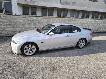 BMW E92 320i - 2
