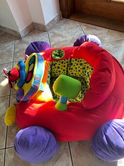 Interaktívna hračka - sedačka - 2