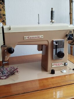 Predám šijací stroj - 2