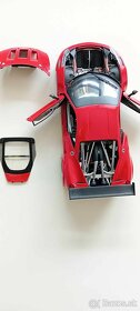 Ferrari 458 Italia GT2 1:18 (hw elite) - 2