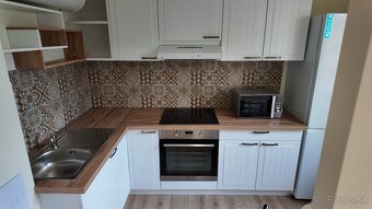 Krásne prerobený 1izb byt so zariadením v kľudnom okolí - 2
