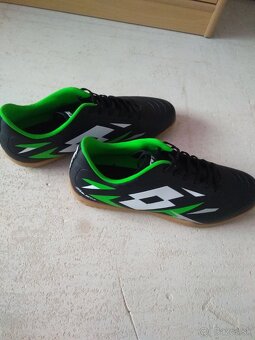 Tenisky halovky 9€ - 2