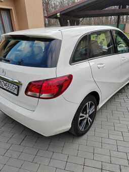 Mercedes-Benz B - 2