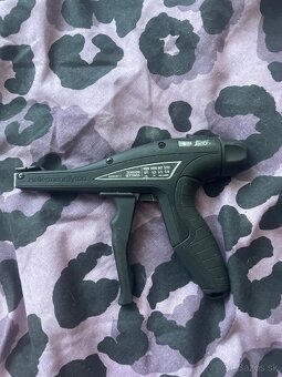 Kliešte na viazacie pásky 4.8mm Plast HellermannTyton - 2