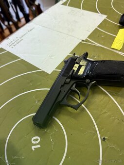 CZ 83 - 2