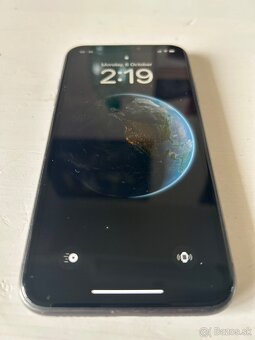Predám iPhone 11 64GB čierny originál krabica - 2